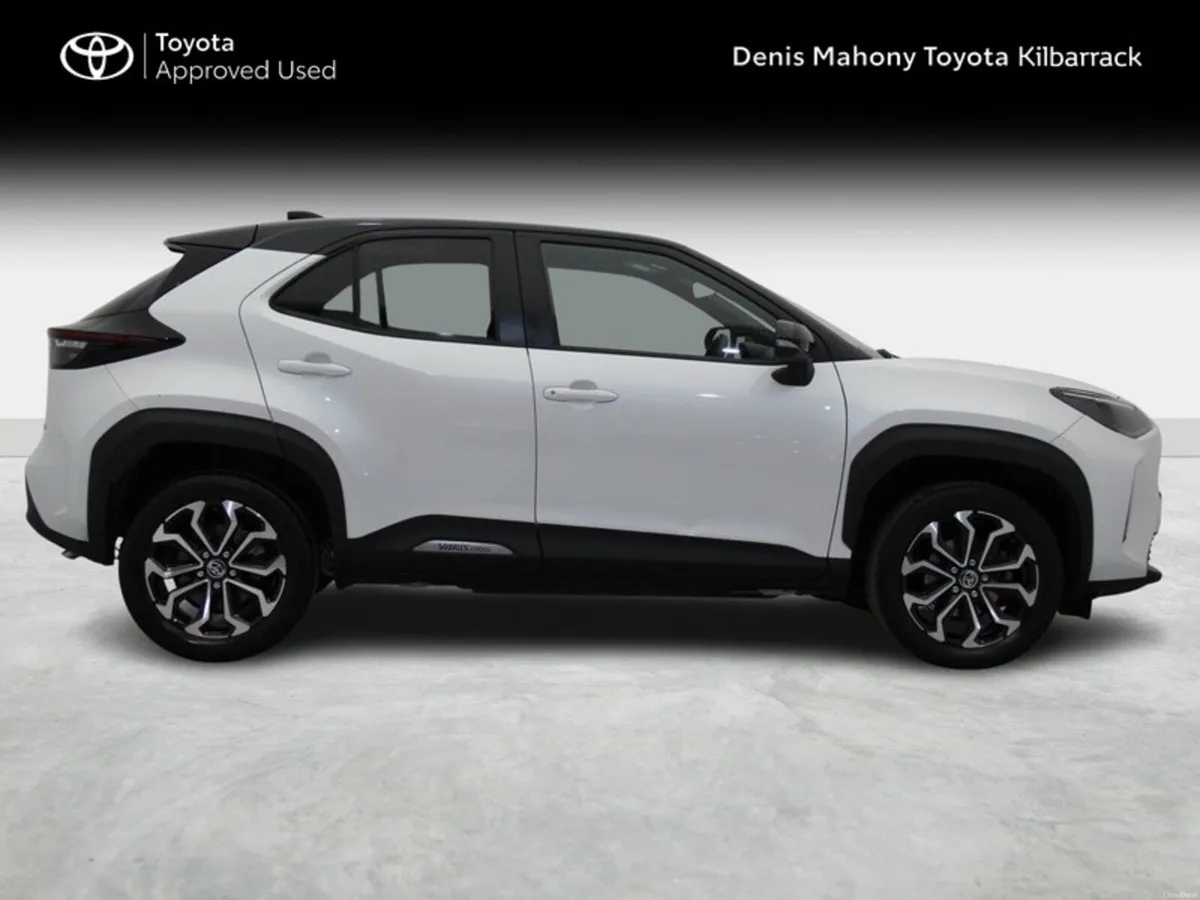 Toyota Yaris Cross LUNA SPORT - Image 3