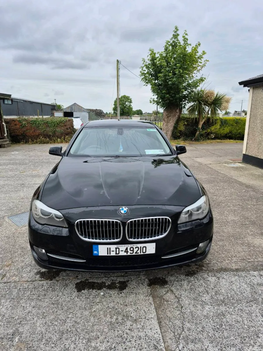 Bmw 520 .2011 - Image 2