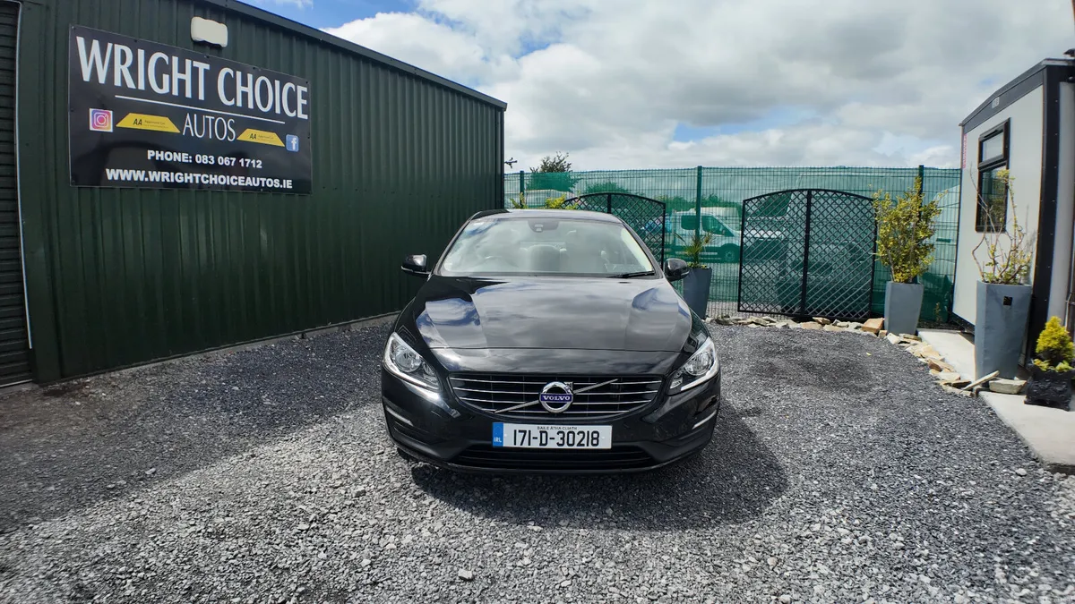 2017 Volvo S60 - Image 3