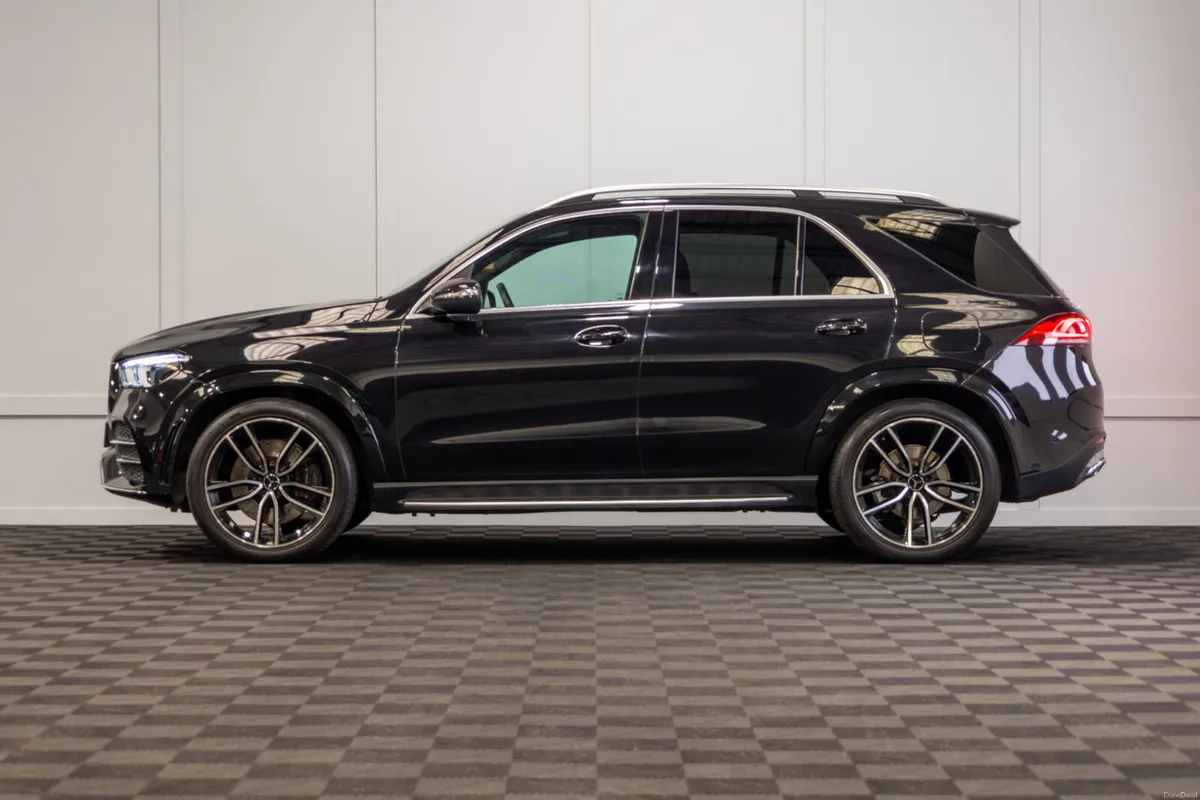 212 Mercedes-Benz GLE 350de AMG-Line Premium - Image 3