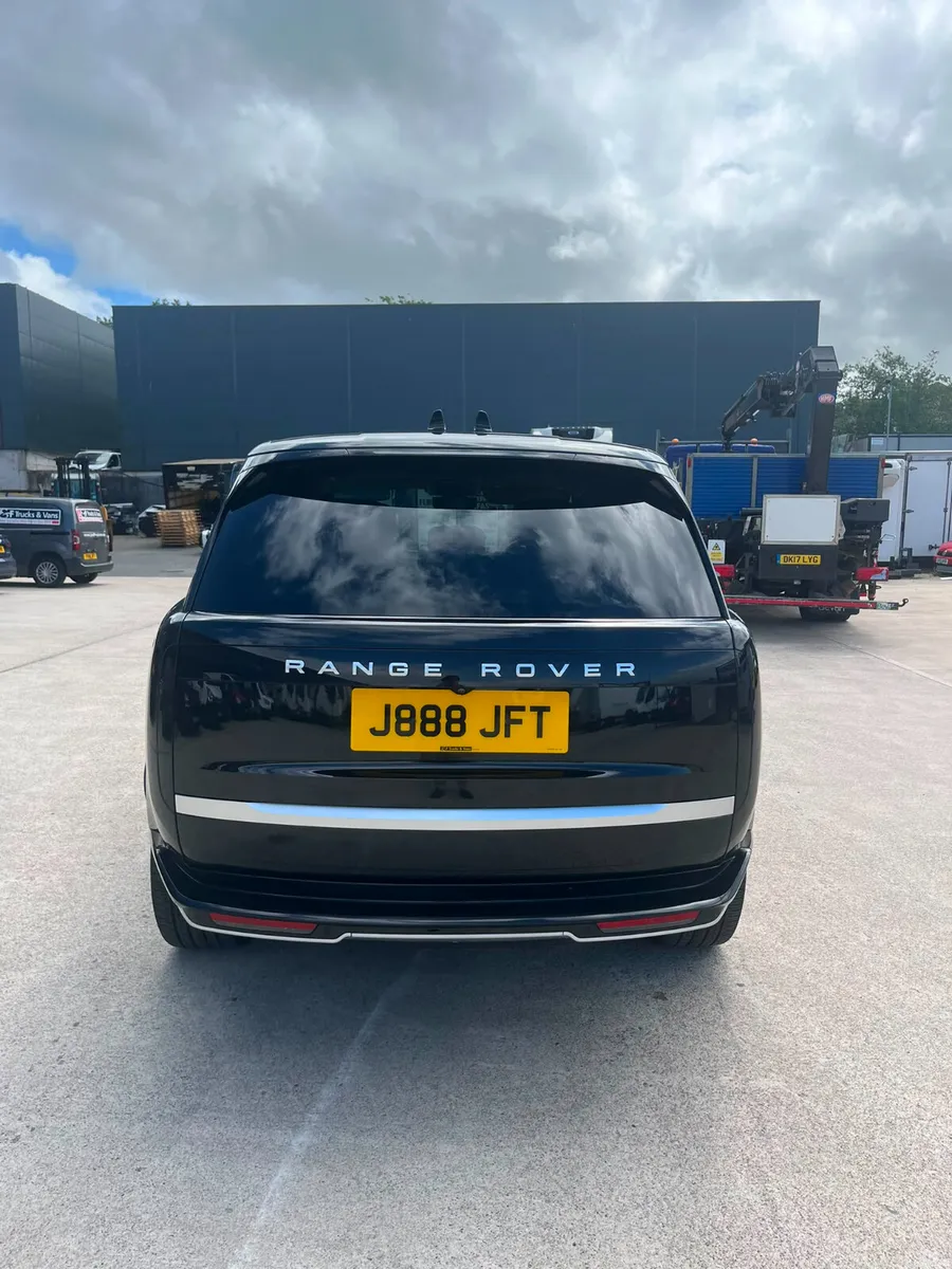 November 2024 Land Rover Range Rover Autobiography - Image 3