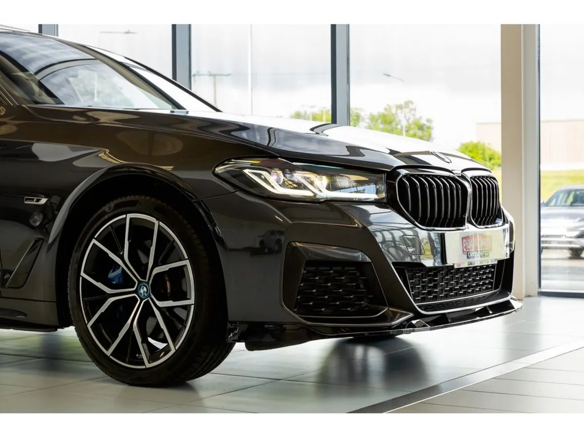 BMW 5-Series 530E M Sport - Image 4