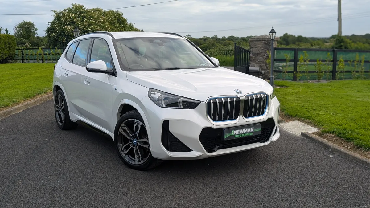 BMW iX1 2023 - Image 2