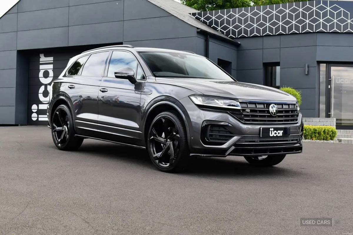 Volkswagen Touareg 3.0 Touareg V6 R-Line TDI Auto - Image 1