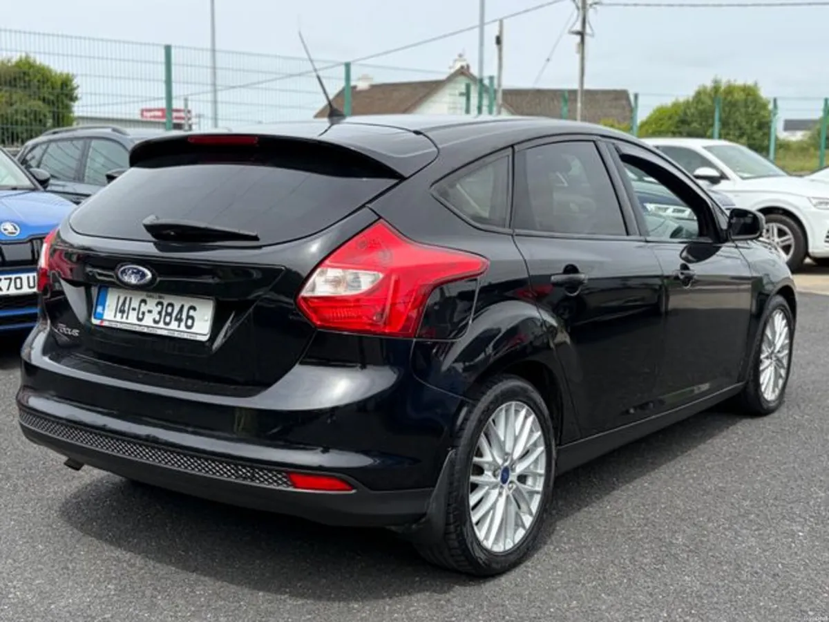 Ford Focus 1.6 TDCI Zetec ECO S/S 113BHP 5DR - Image 3