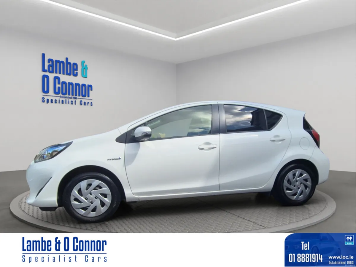 Toyota Aqua 1.5  SELF CHARGING HYBRID  AUTOMATIC * - Image 3