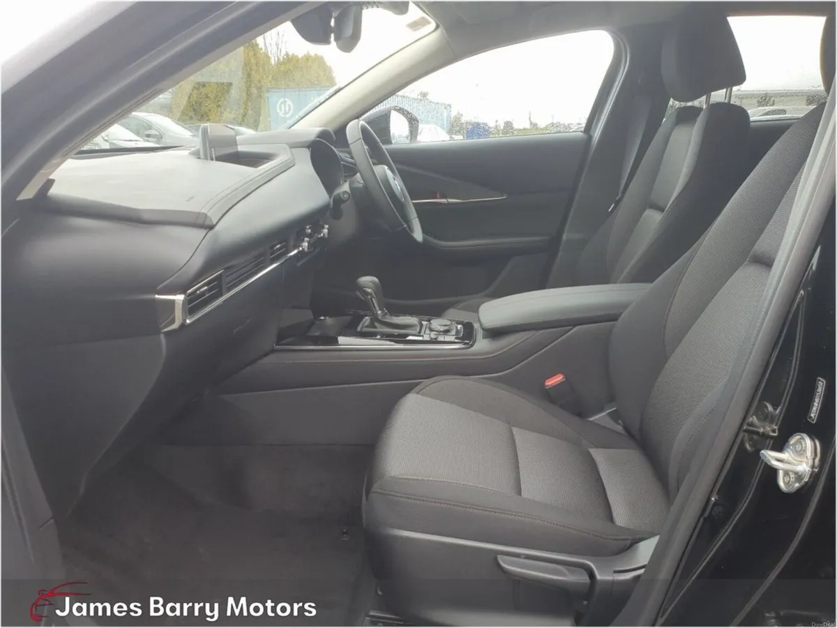 Mazda CX-30 Automatic Petrol SkyX DEMO - Huge Savi - Image 4