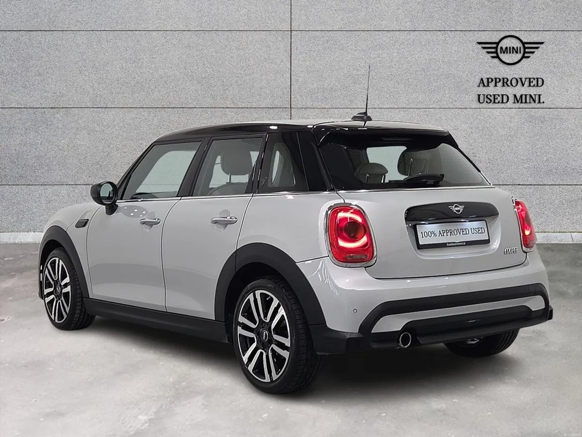 Mini Cooper Cooper Exclusive - Image 3