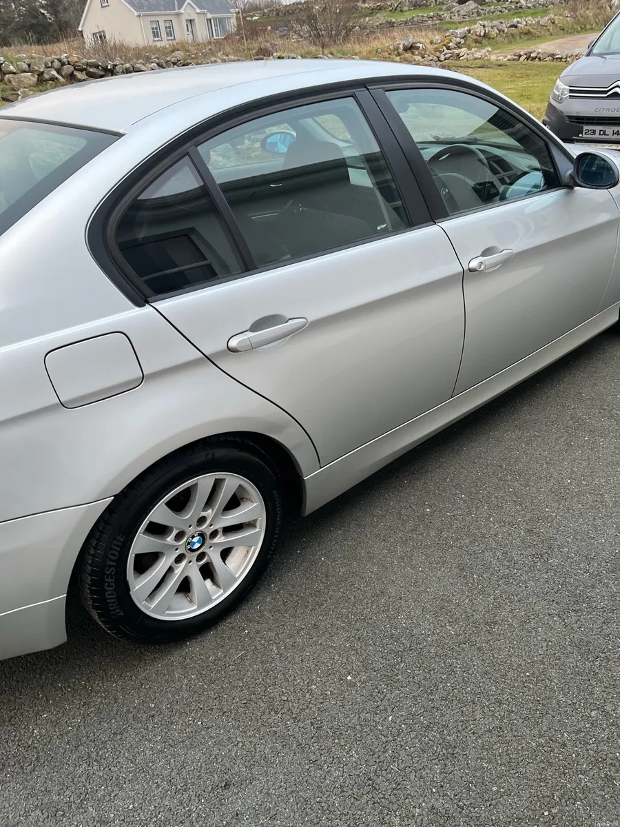 BMW 318 I - Image 4
