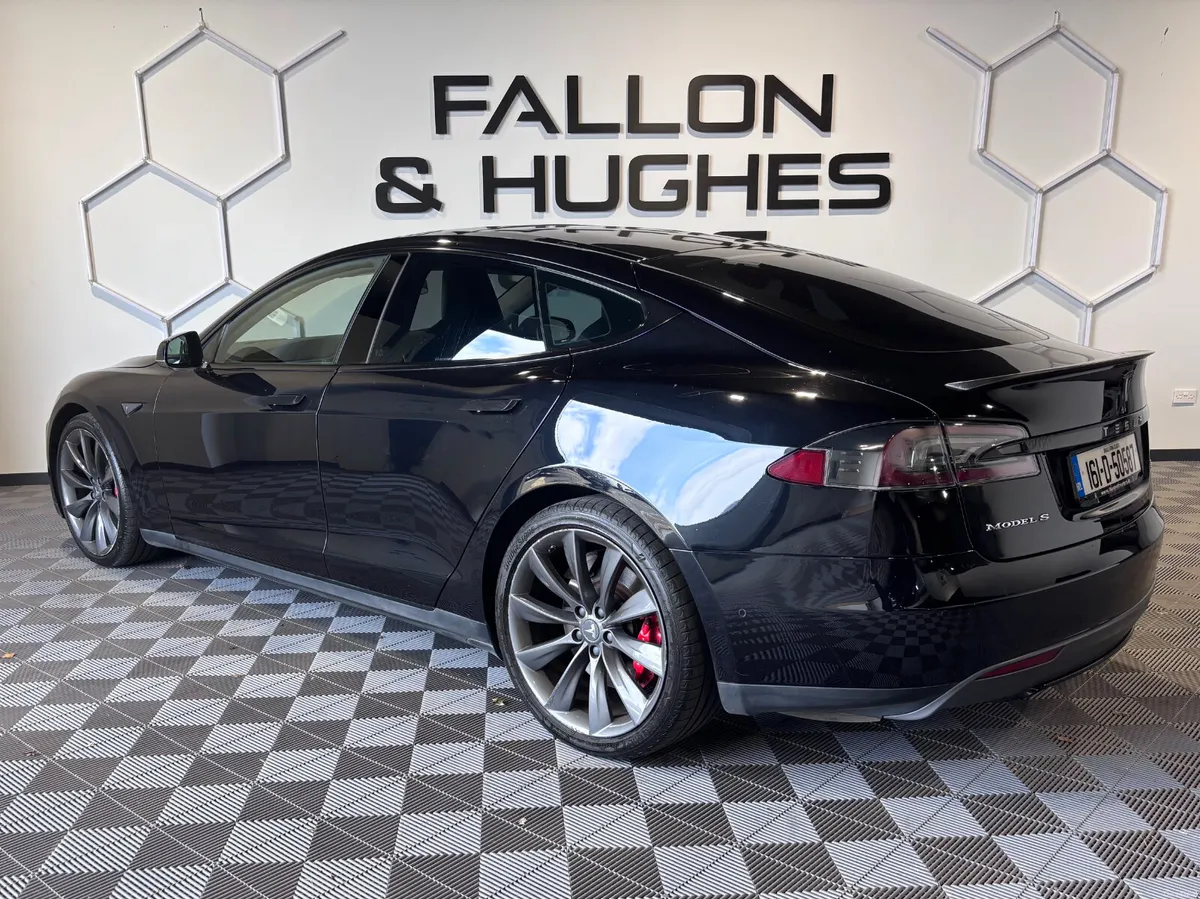 2016 TESLA MODEL S P90D // LOW KMS - Image 4