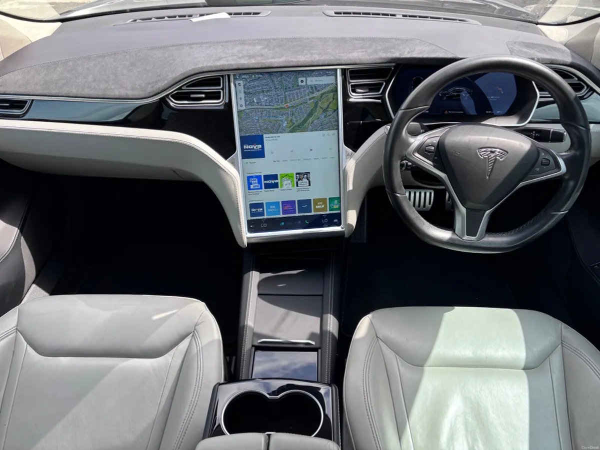 2016 TESLA MODEL S P90D // LOW KMS - Image 3