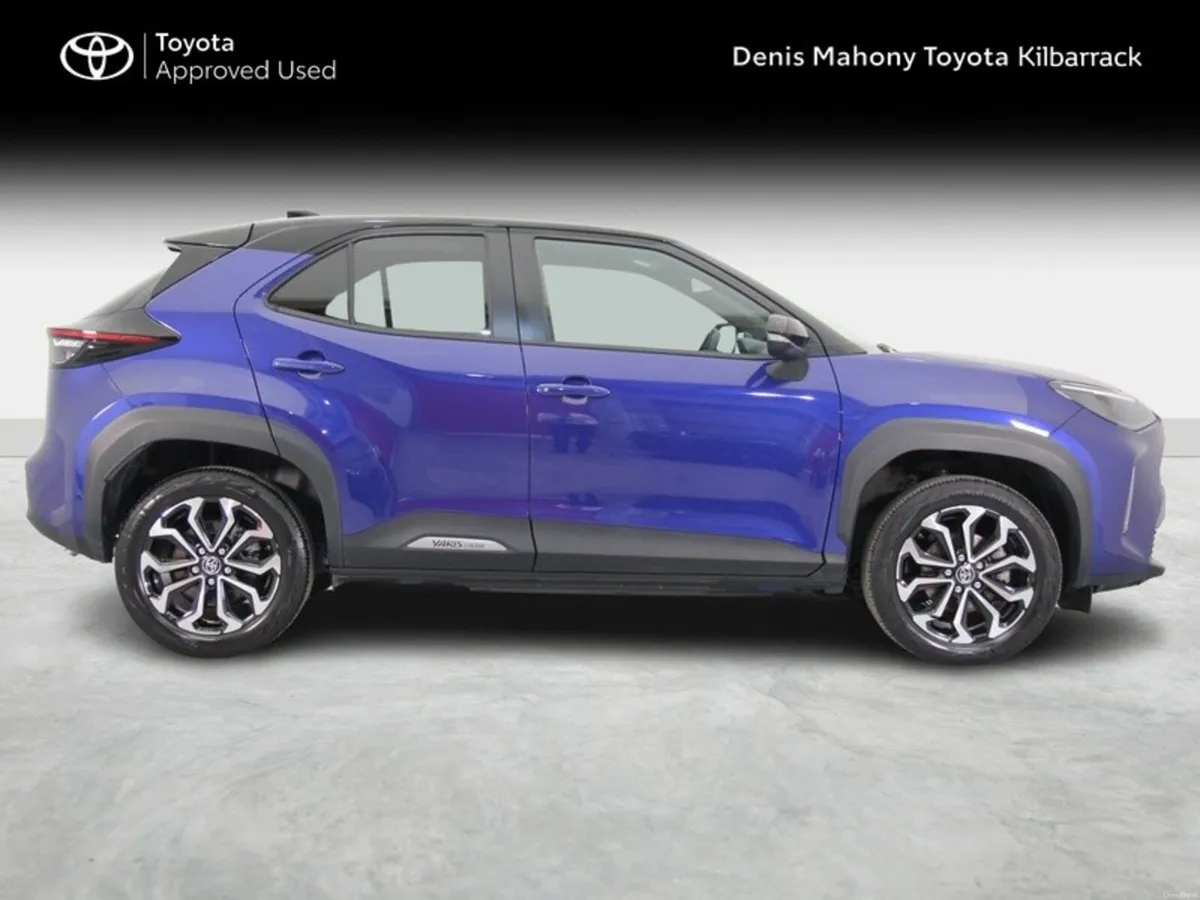 Toyota Yaris Cross LUNA SPORT - Image 3