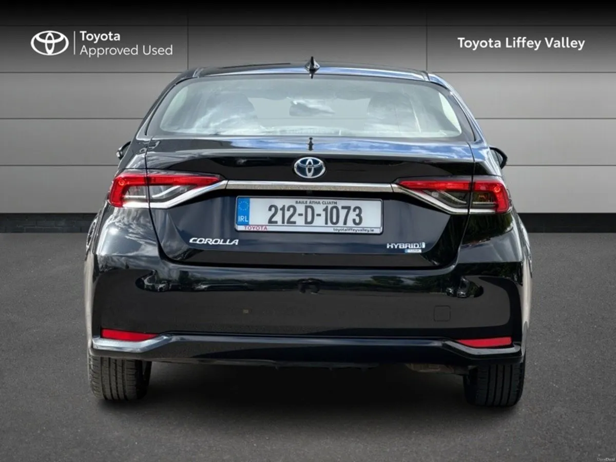 Toyota Corolla HYB LUNA SALOON 4DR AUTO HYBRID - Image 4