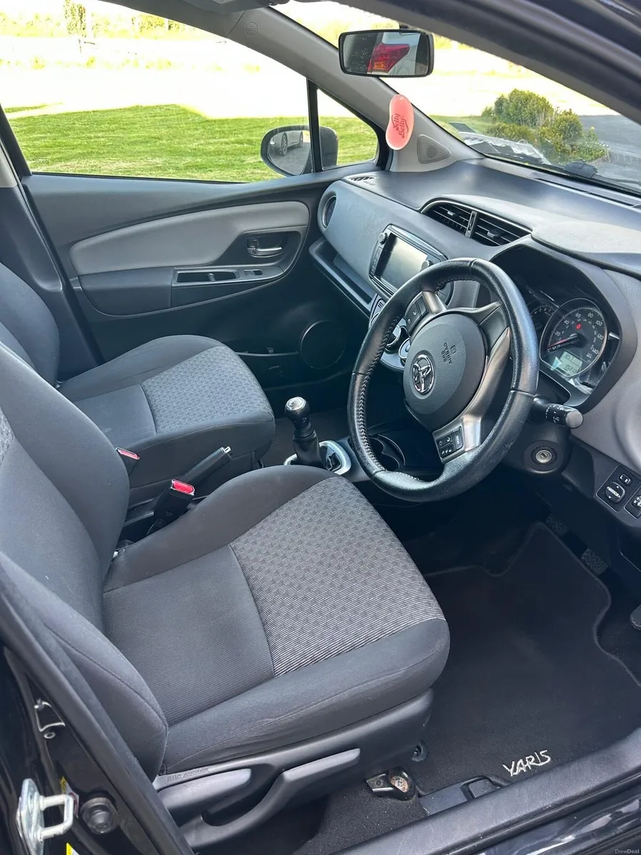 Toyota Yaris - Image 4