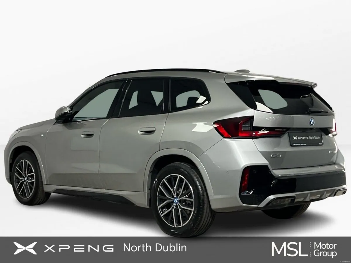 BMW iX1 M-Sport eDrive20 204BHP - Reversing Camera - Image 3