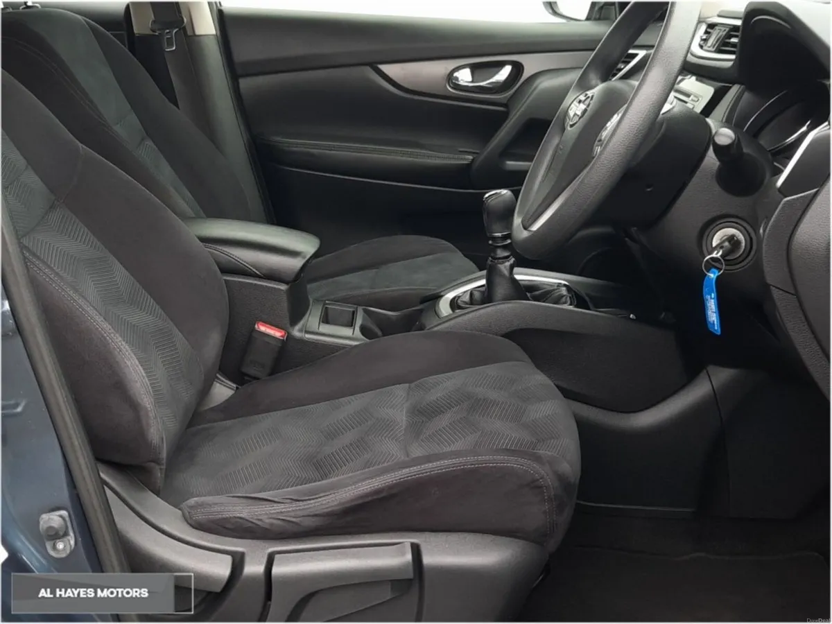 Nissan X-Trail 1.6d XE 7 SEATS - Image 4