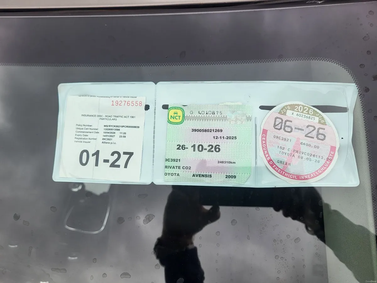 Avensis 09 1.6 petrol..mint condition - Image 3
