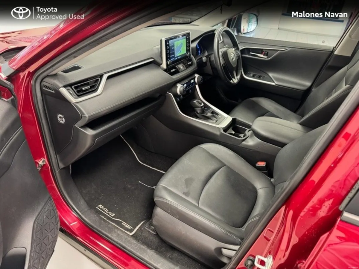 Toyota RAV4 RAV4 HYBRID SOL 4DR AUTO - Image 6