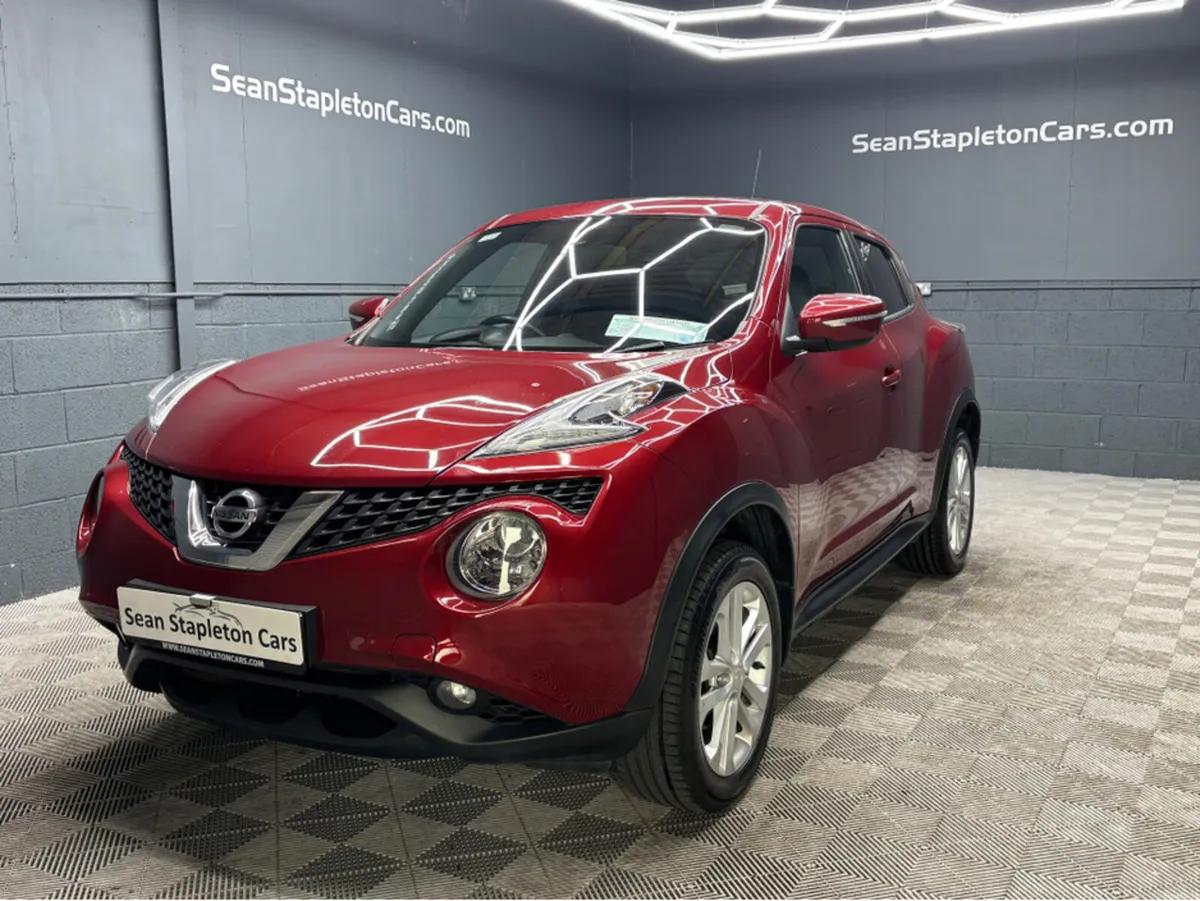Nissan Juke 1.6 SV PREMIUM CVT AUTO 4DR - Image 1