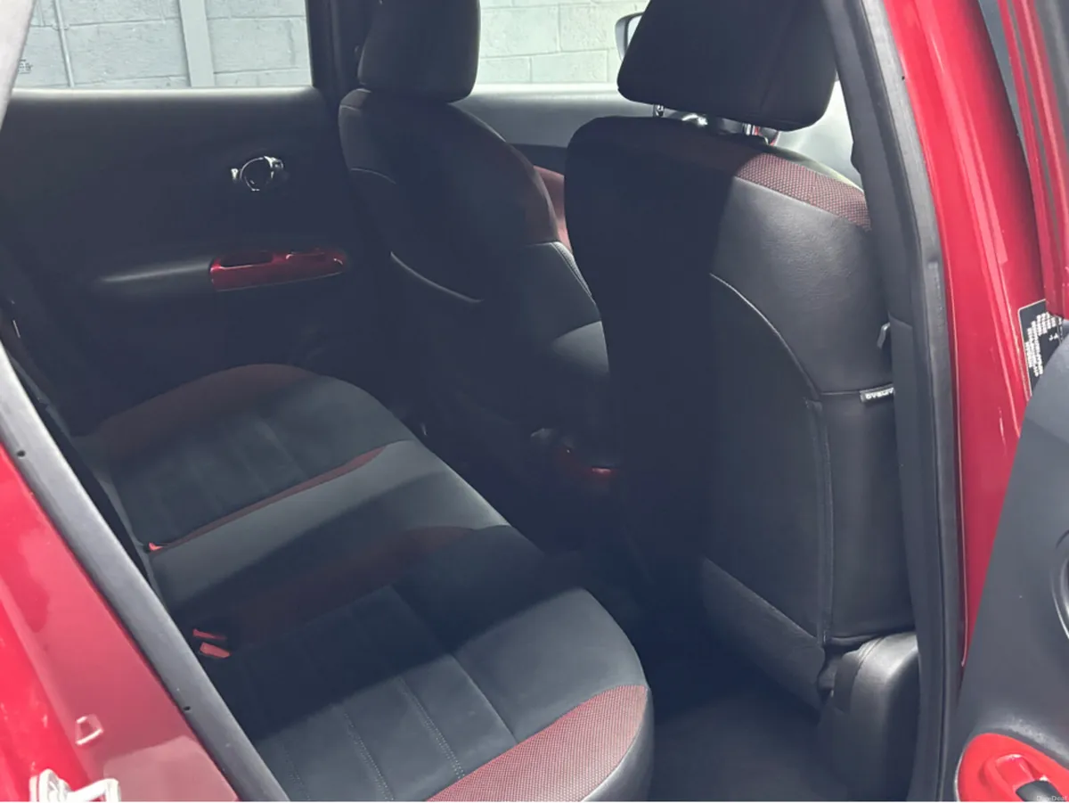 Nissan Juke 1.6 SV PREMIUM CVT AUTO 4DR - Image 5