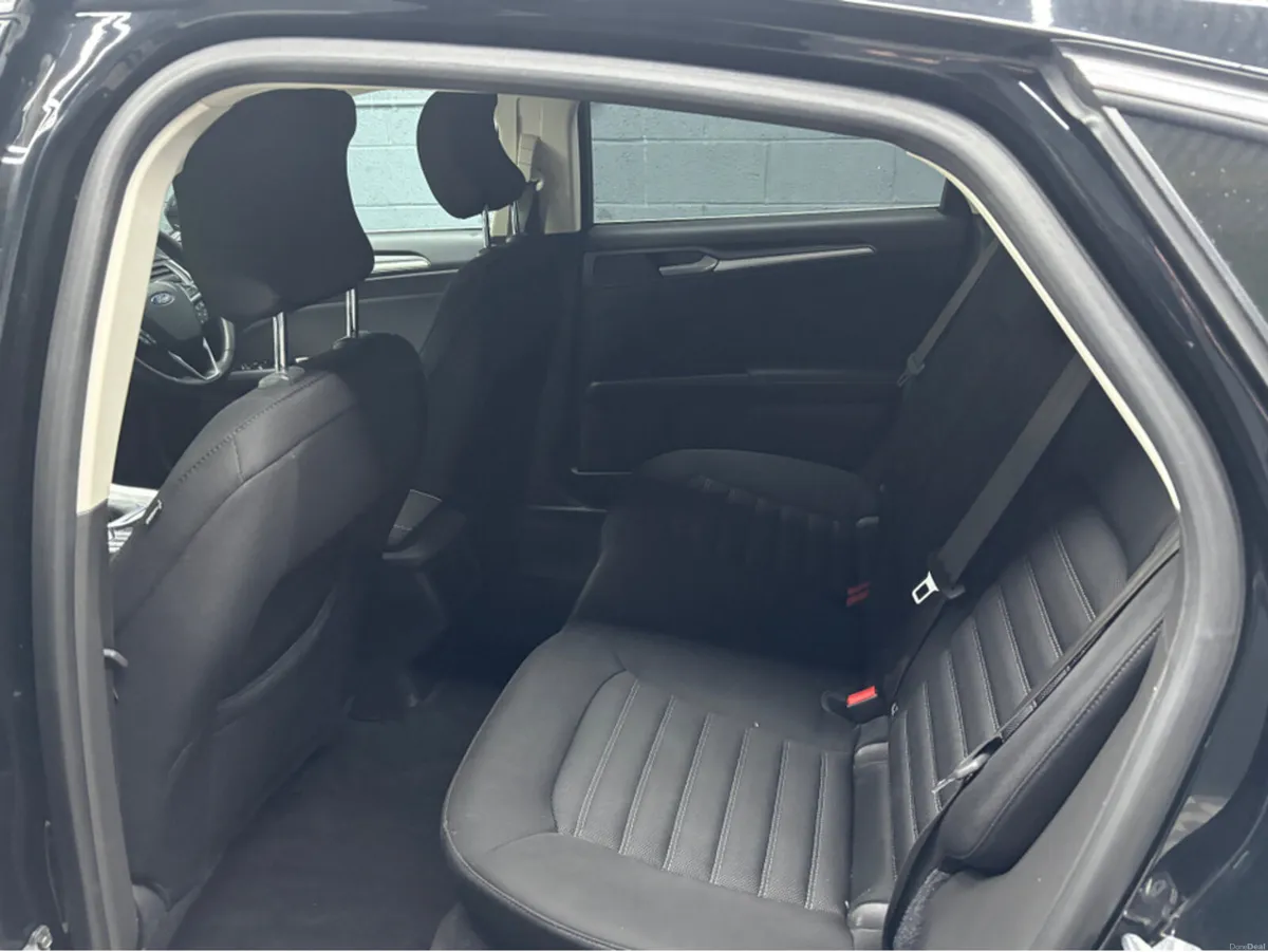 Ford Mondeo 5DR 1.5 TDCI 120PS 4DR - Image 4