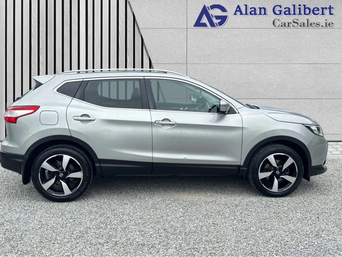 Nissan Qashqai 1.5 SV PREMIUM '17 4DR - Image 3