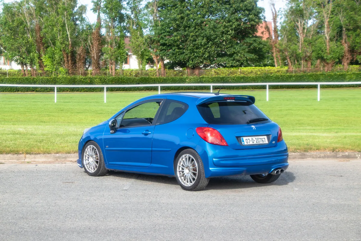Peugeot 207 GTI - Image 2