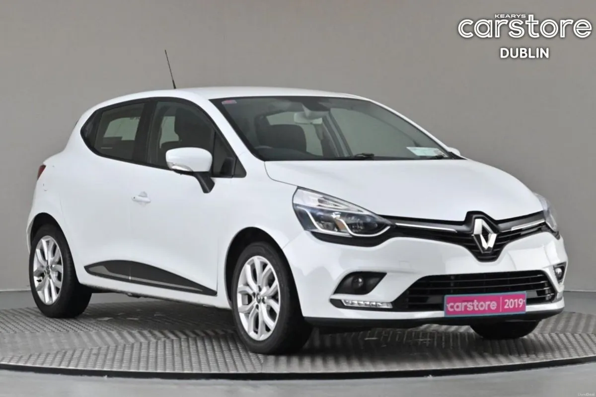 Renault Clio 0.9 TCE 5SPD DYNAMIQUE SAT NAV - Image 1