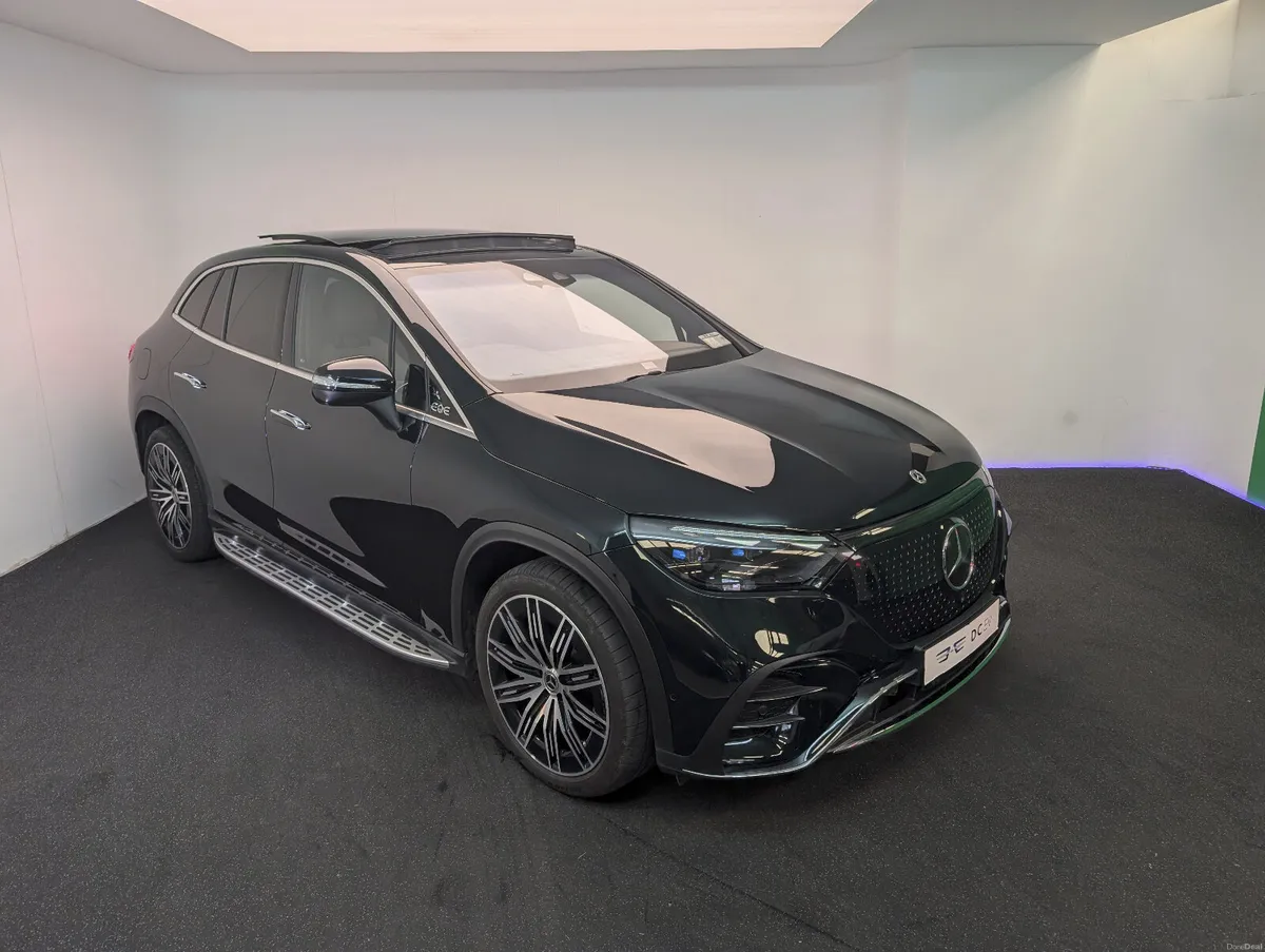 Mercedes EQE 500 SUV AMG Line 4WD – Emerald Green - Image 2