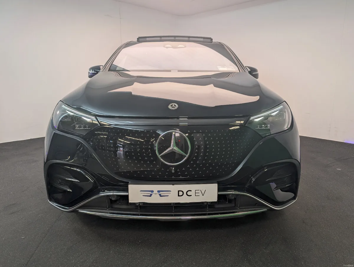 Mercedes EQE 500 SUV AMG Line 4WD – Emerald Green - Image 5