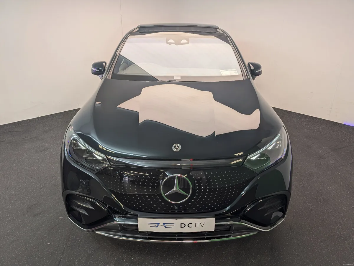 Mercedes EQE 500 SUV AMG Line 4WD – Emerald Green - Image 6