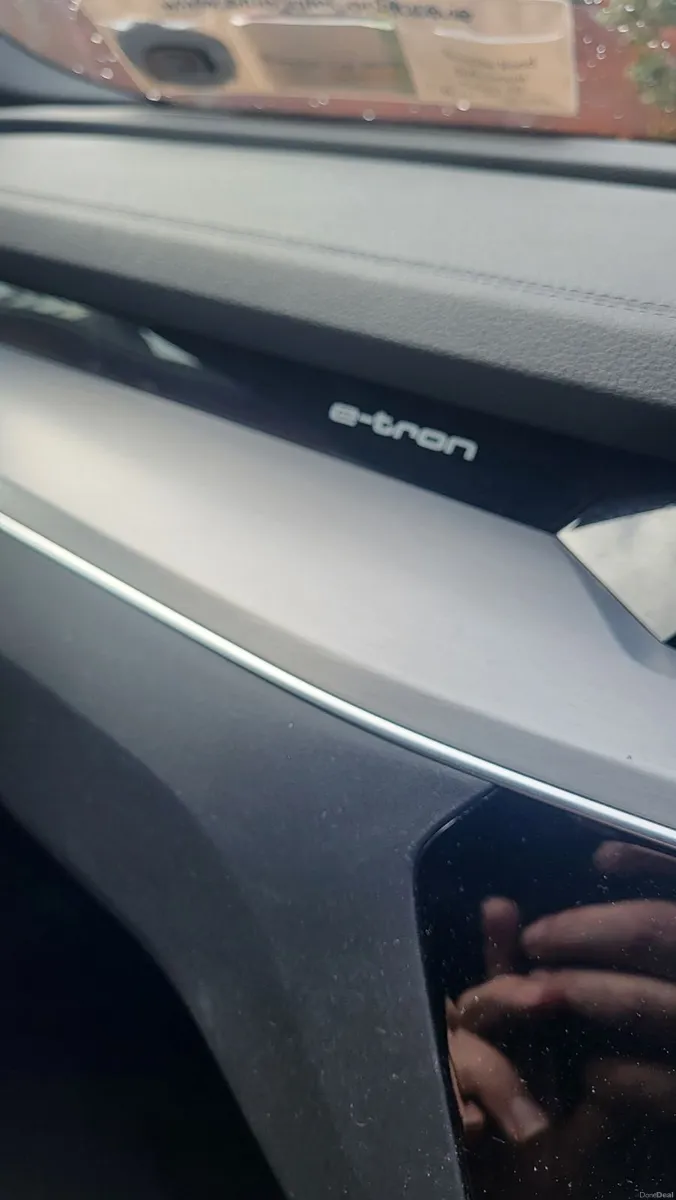Audi e-tron 2022 - Image 6
