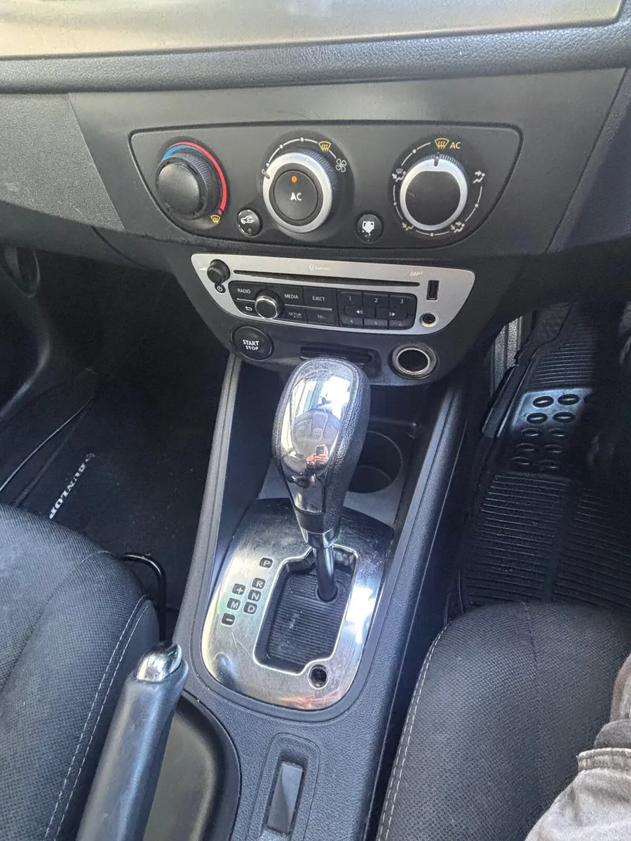 Renault Fluence 2014 - Image 5
