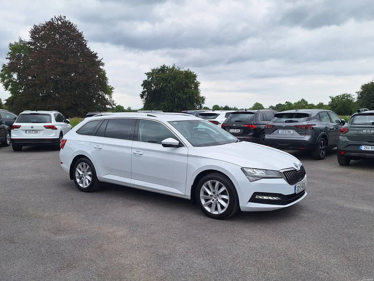 Skoda Superb Combi  2.0 TDI *High Spec/Heated Seat - Image 1