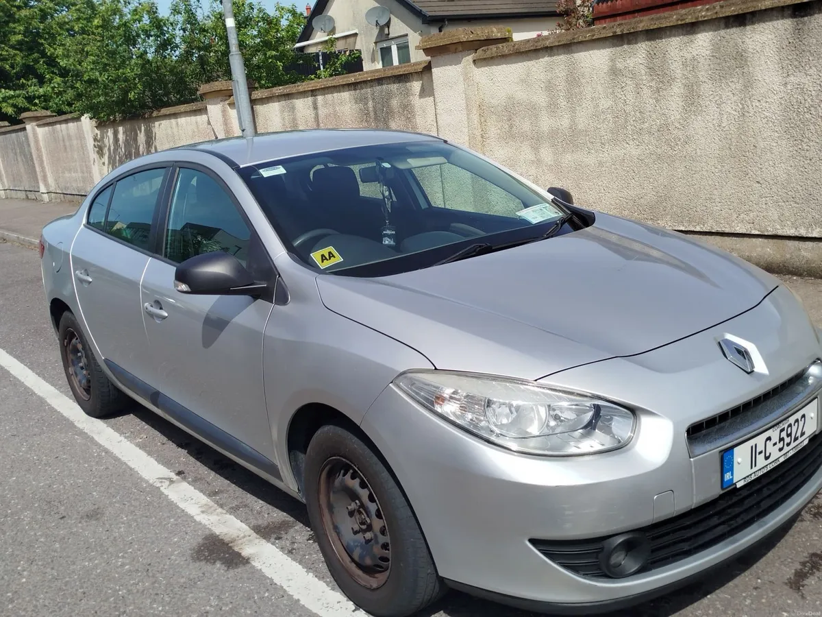 Renault Fluence 2011 - Image 1