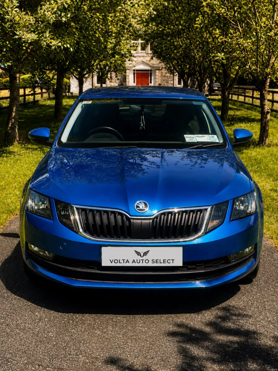 Skoda Octavia 1.5 TSI Manual - Image 2