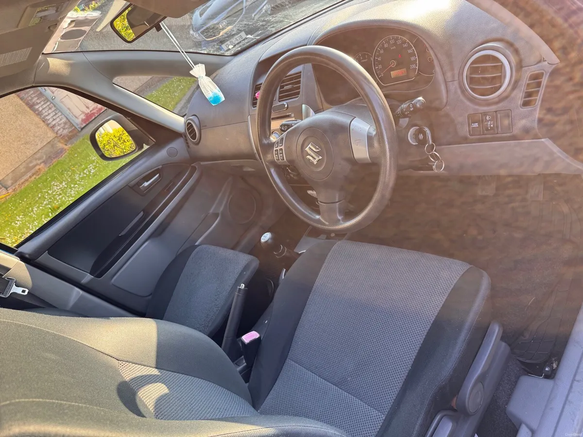 Suzuki SX4 - Image 6