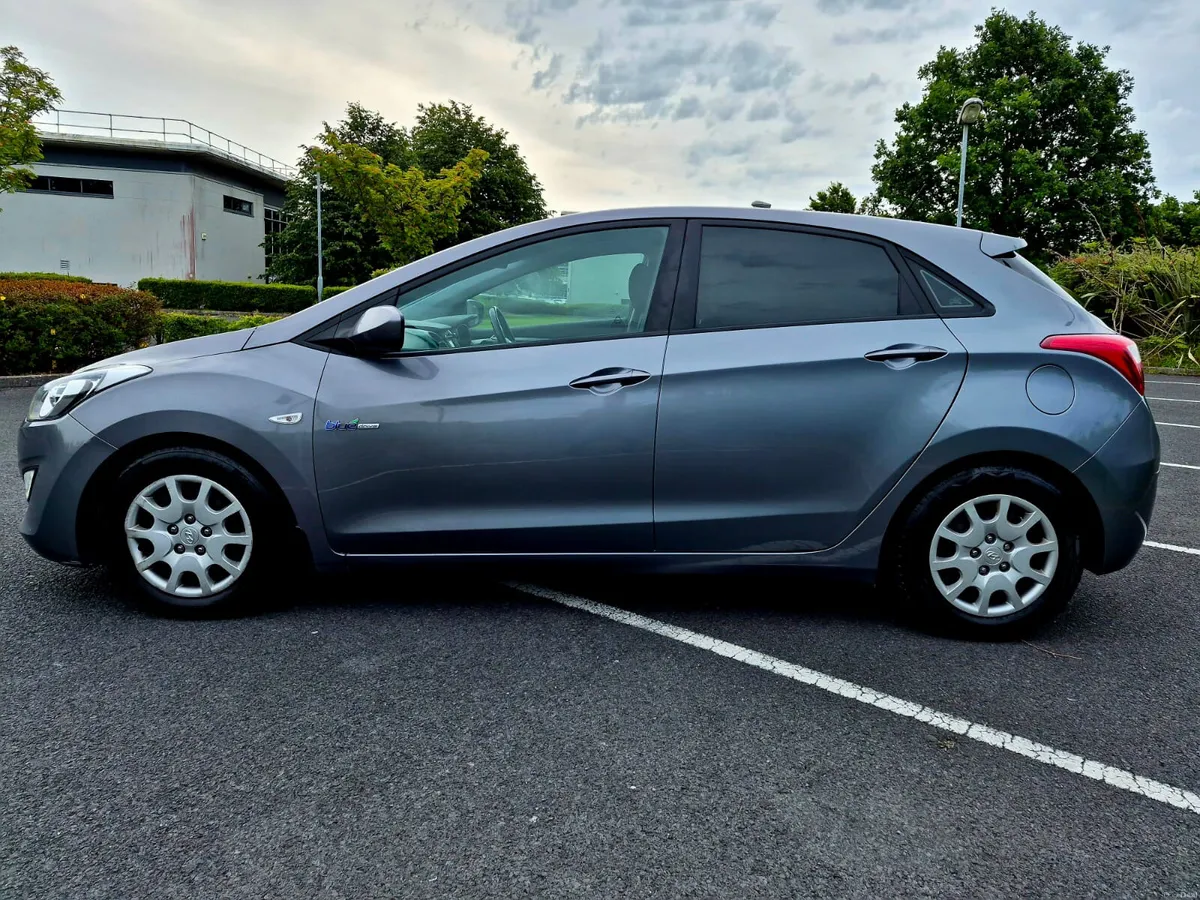 2013  HYUNDAI I30 1.4 CLASSIC - Image 2
