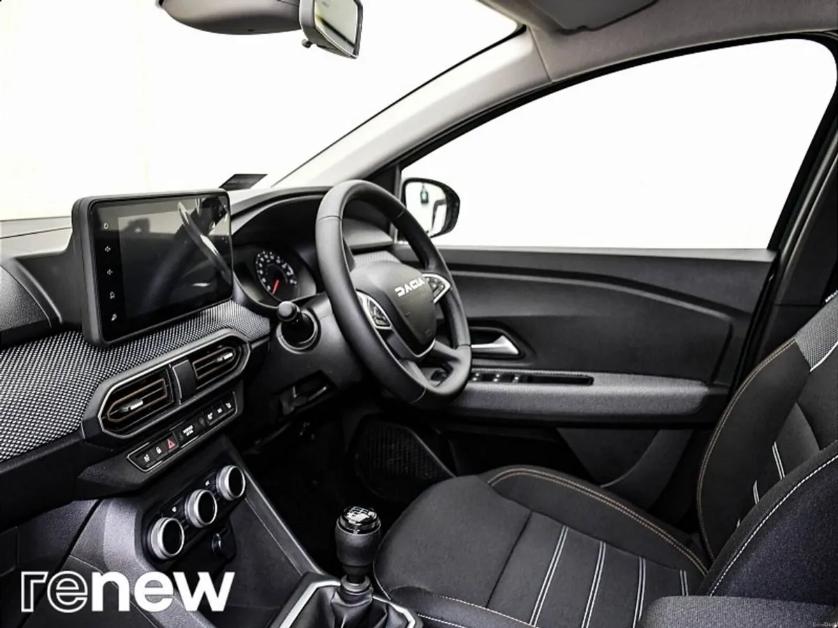 Dacia Sandero Stepway TCe 90 Journey - Image 5