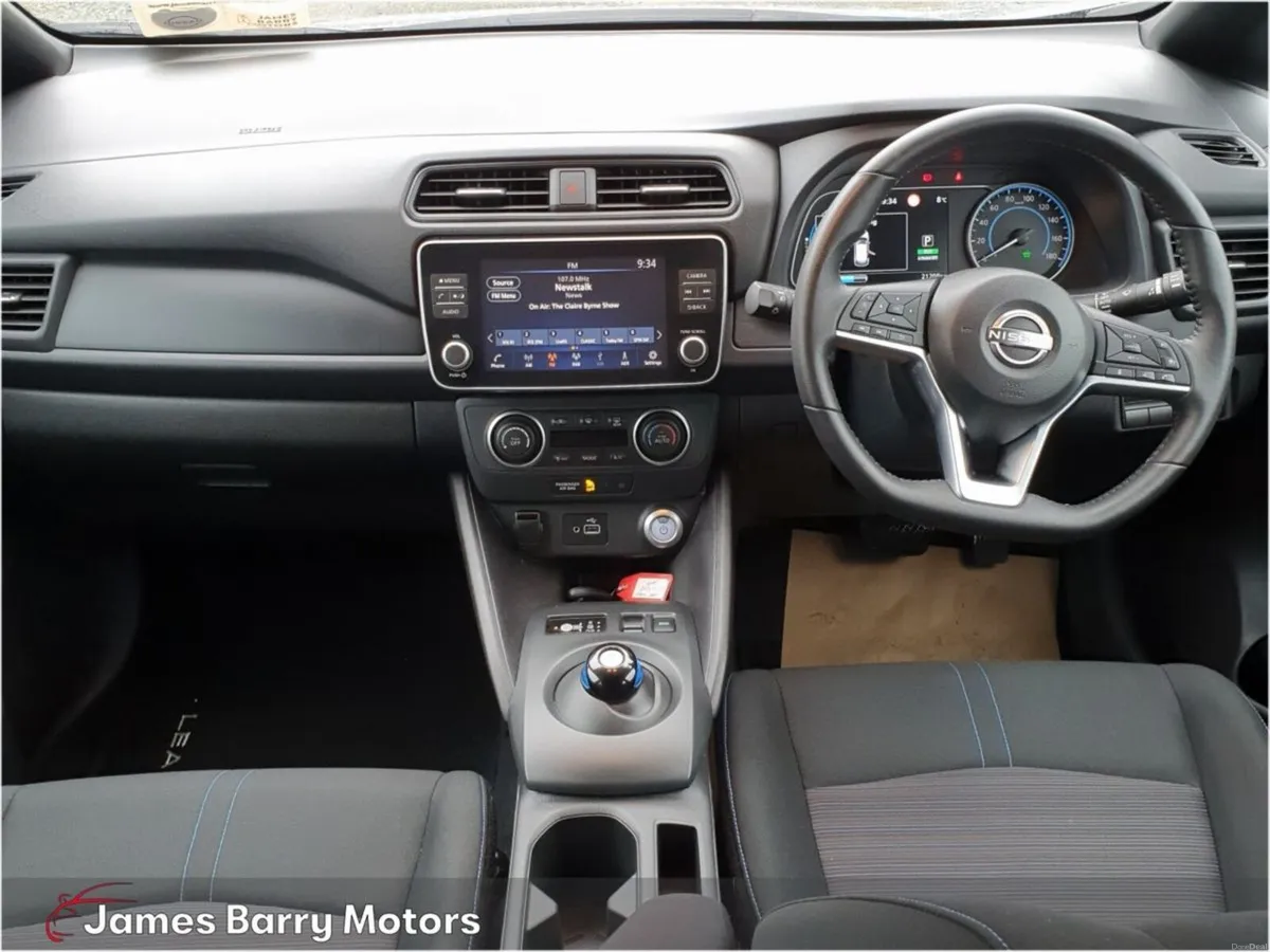 Nissan Leaf Leaf SV 40 kWh // START YOUR EV JOURNE - Image 3