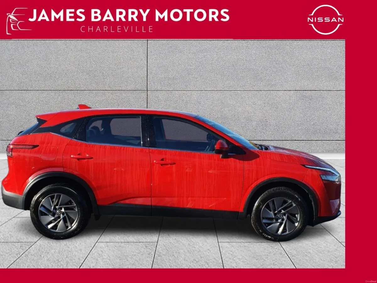 Nissan Qashqai 1.3 MHEV SV Auto // low mileage - Image 5