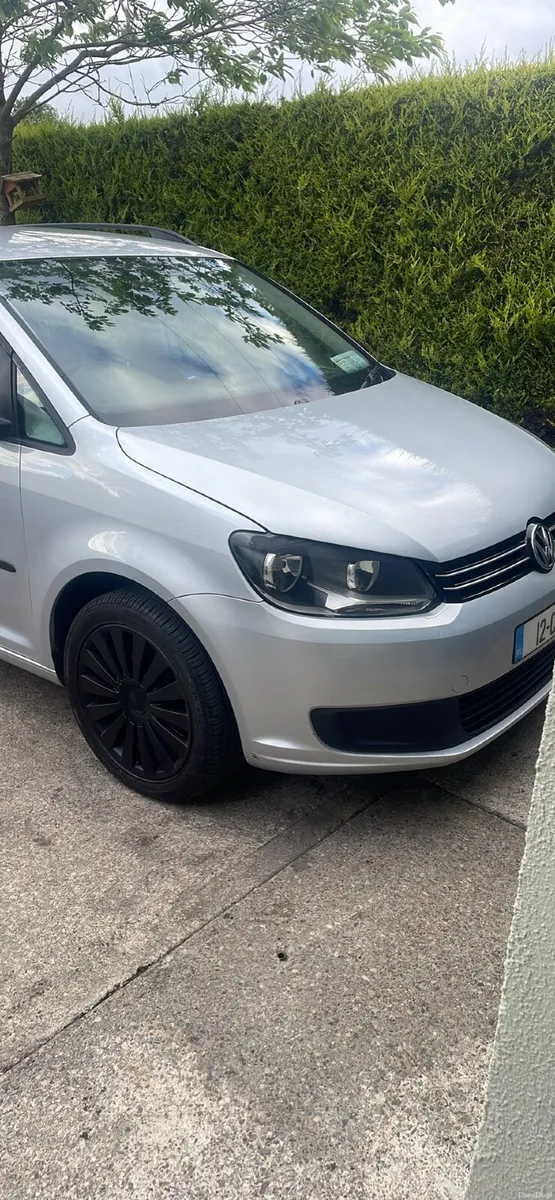 Volkswagen Touran 2012 - Image 3