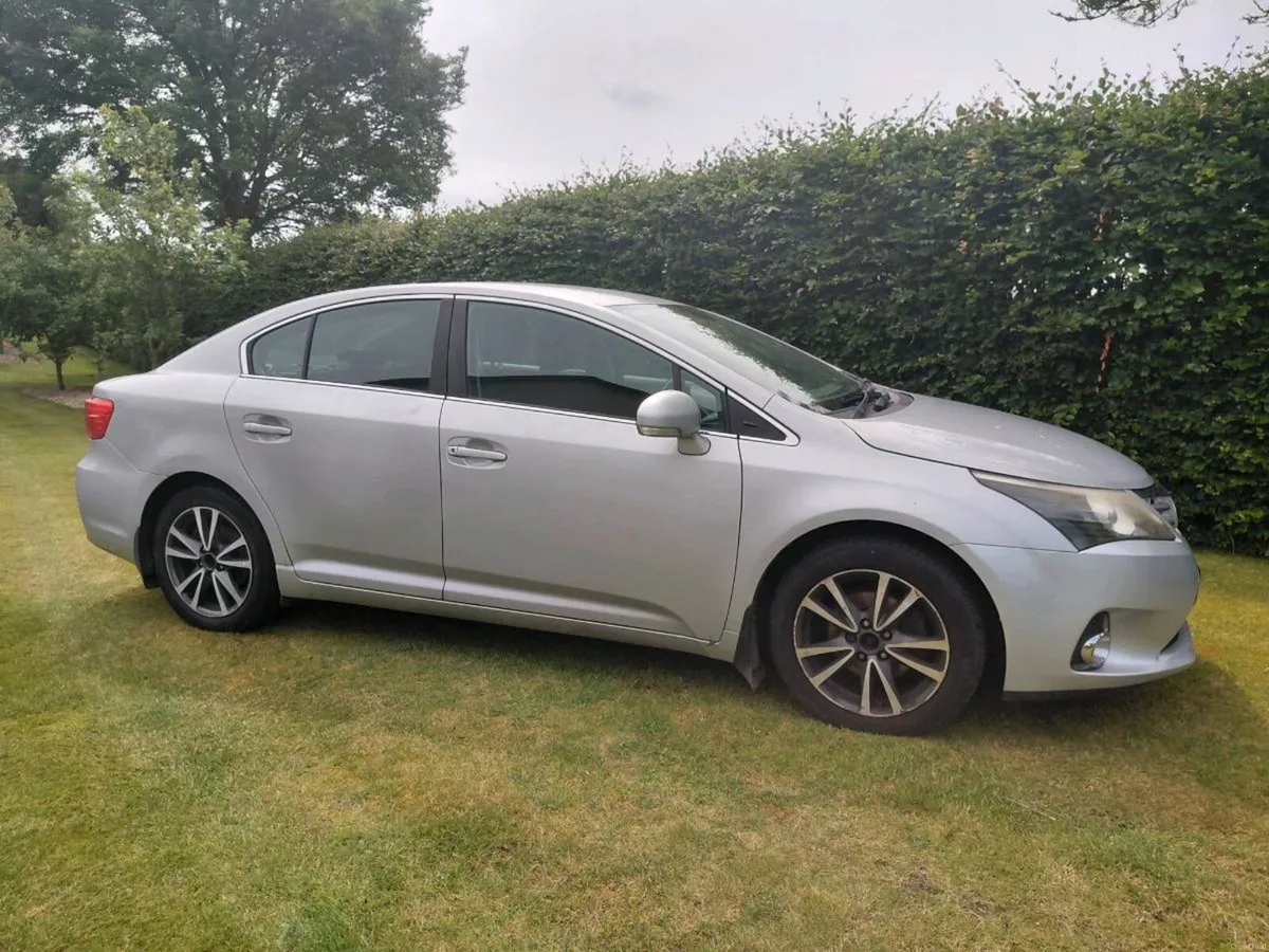 Toyota Avensis - Image 1