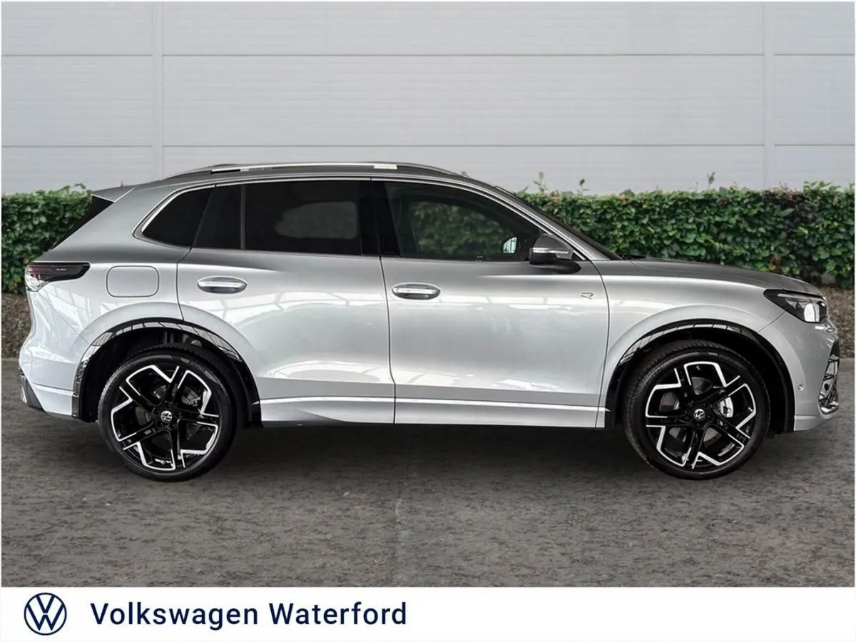 Volkswagen Tiguan R-LINE 75 2.0TDI DSG 150HP  *COM - Image 4