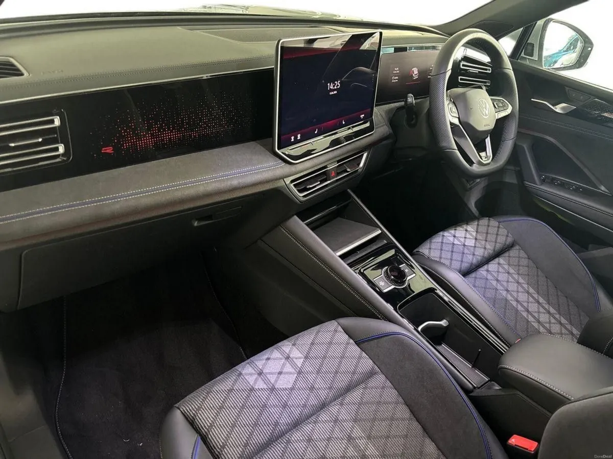 Volkswagen Tiguan R-LINE 75 2.0TDI DSG 150HP  *COM - Image 2