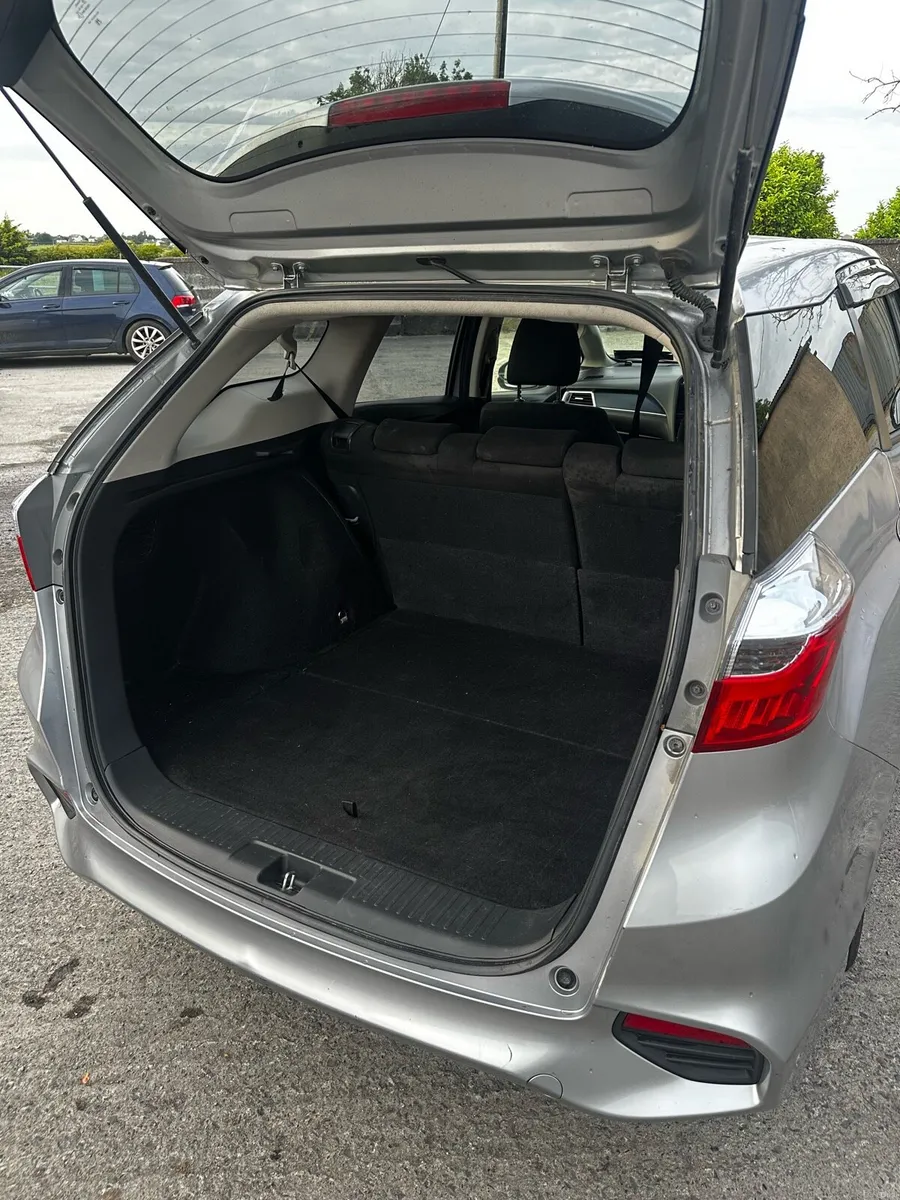 2017 Honda Shuttle - Image 5