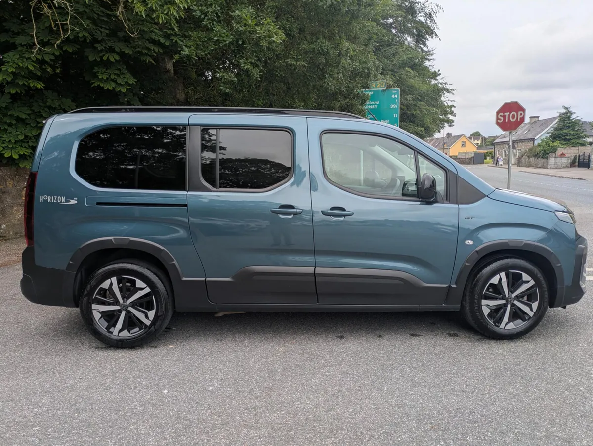 Wheelchair Accessible - 2024 Peugeot Rifter GT - Image 6