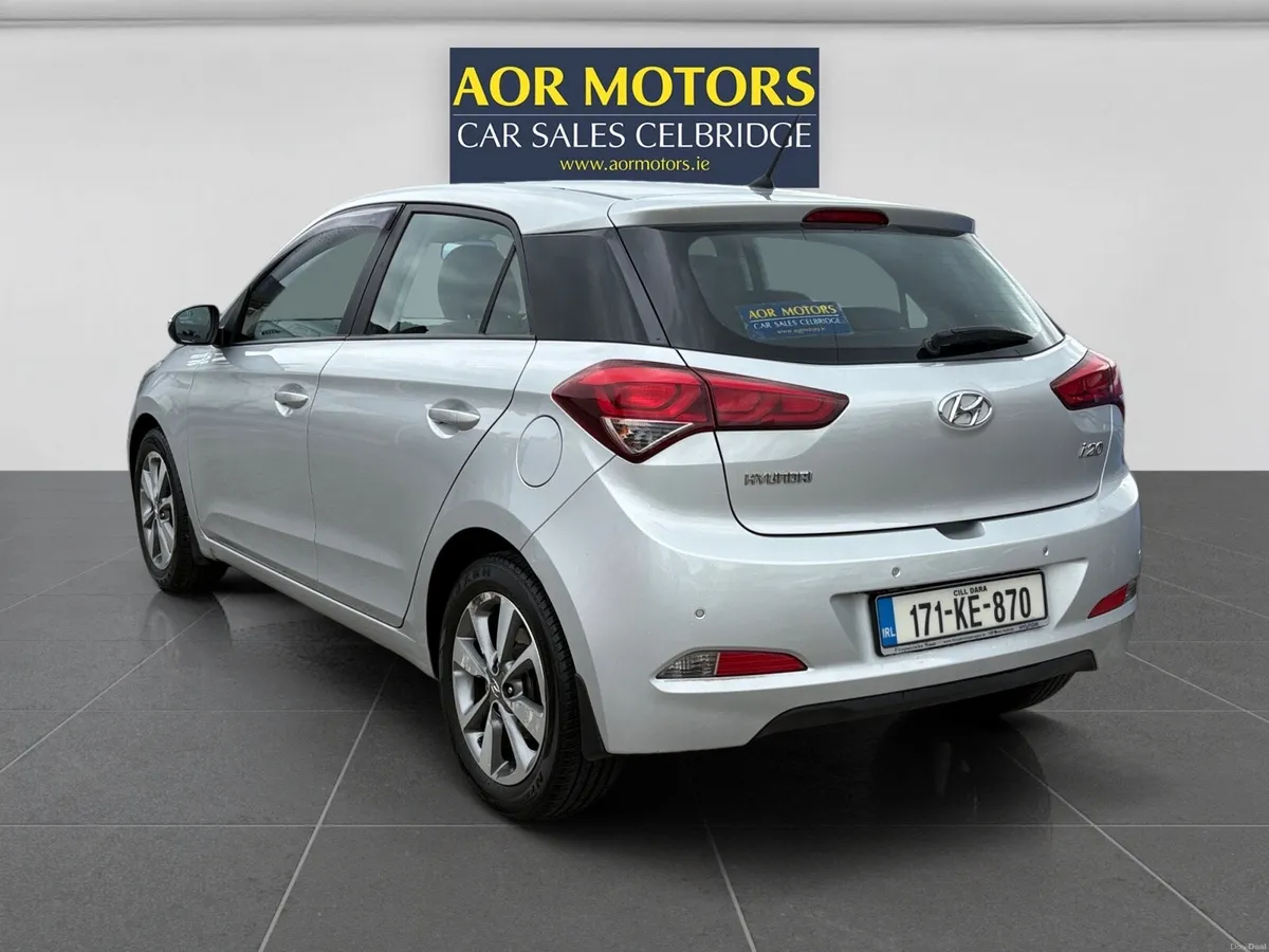 Hyundai i20 2017 NEW MODEL DELUXE SPEC - Image 3