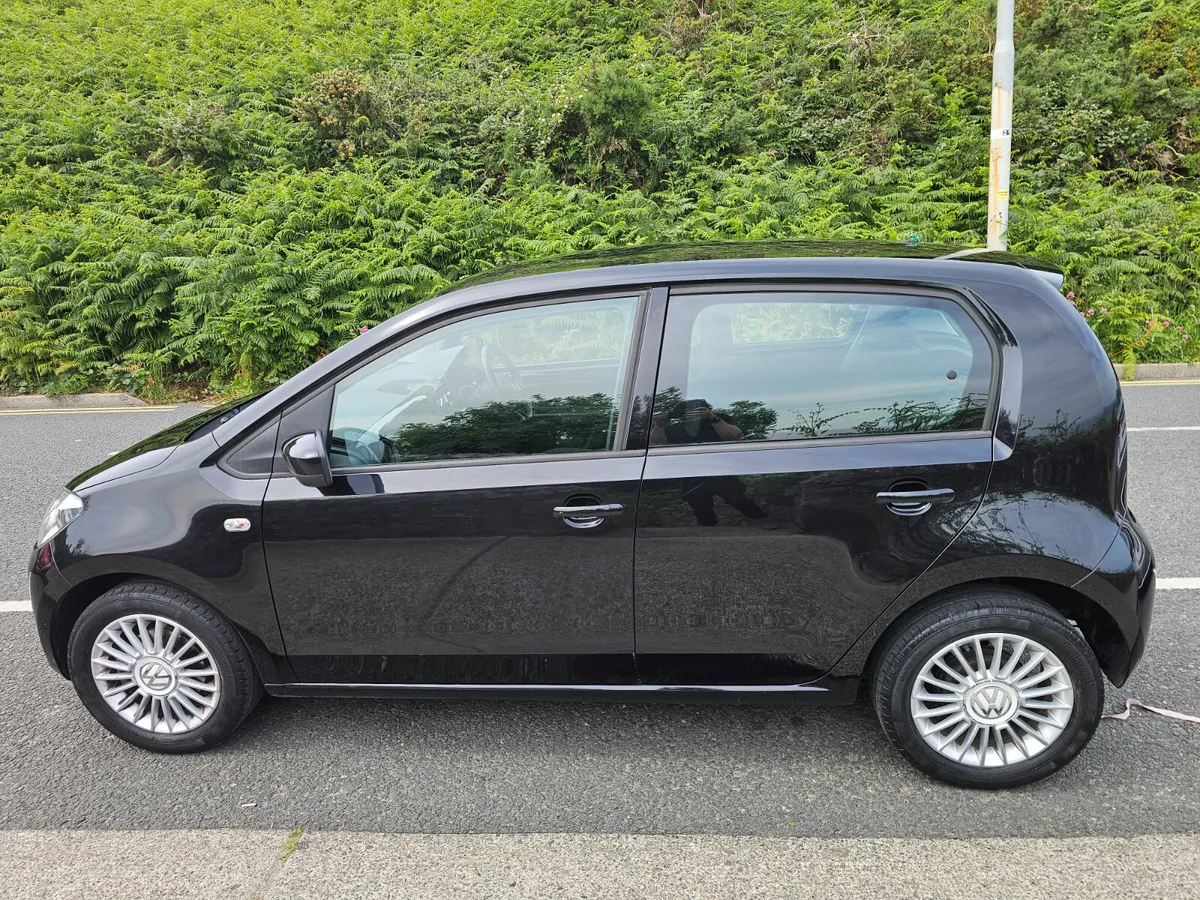Volkswagen up! 2016 1.0l AUTO HIGH SPEC - Image 5