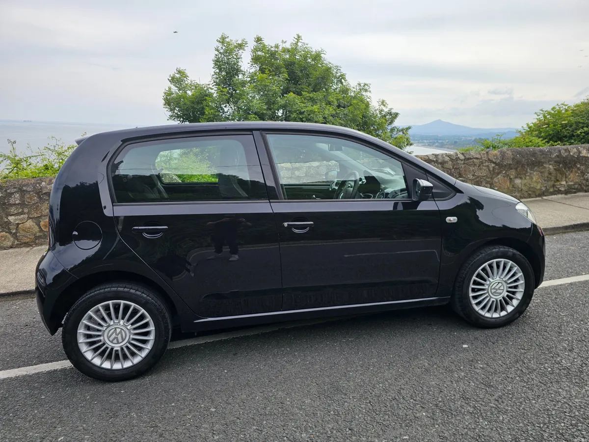 Volkswagen up! 2016 1.0l AUTO HIGH SPEC - Image 6